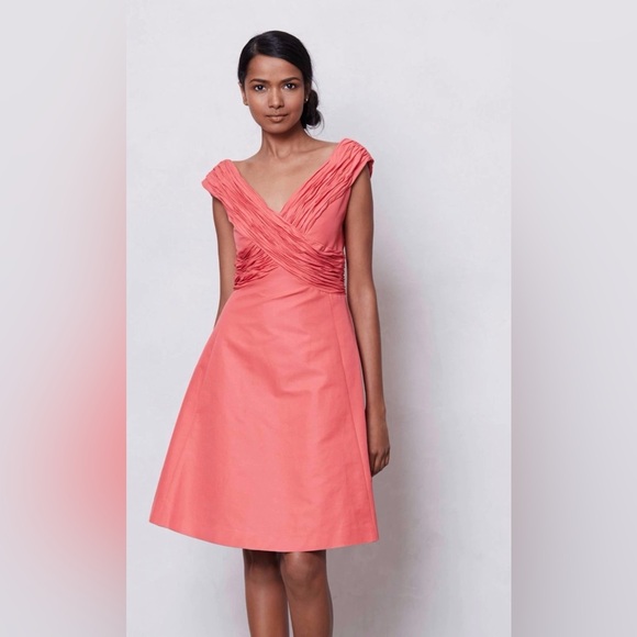 Anthropologie Dresses & Skirts - NWT Anthropologie Coral Midi Dress Ruched Crossing 
Women’s Size: 10